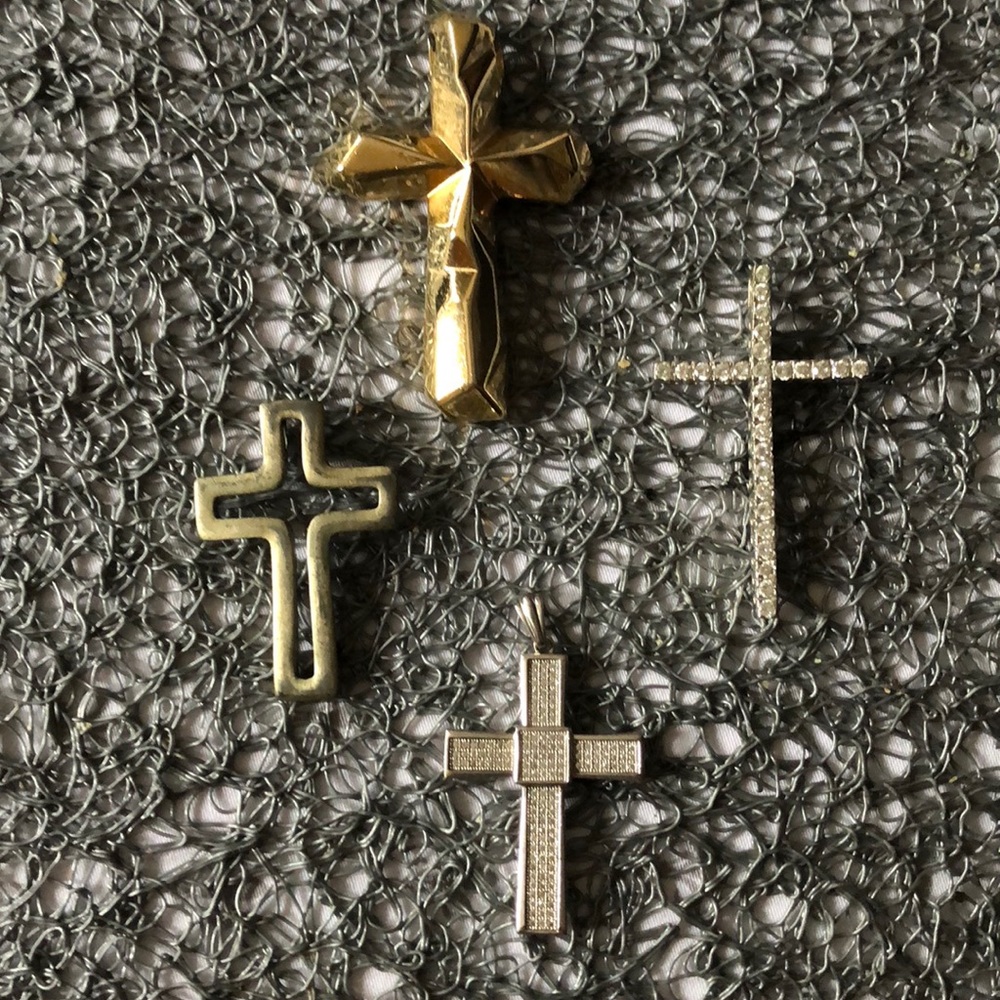 4 crosses
